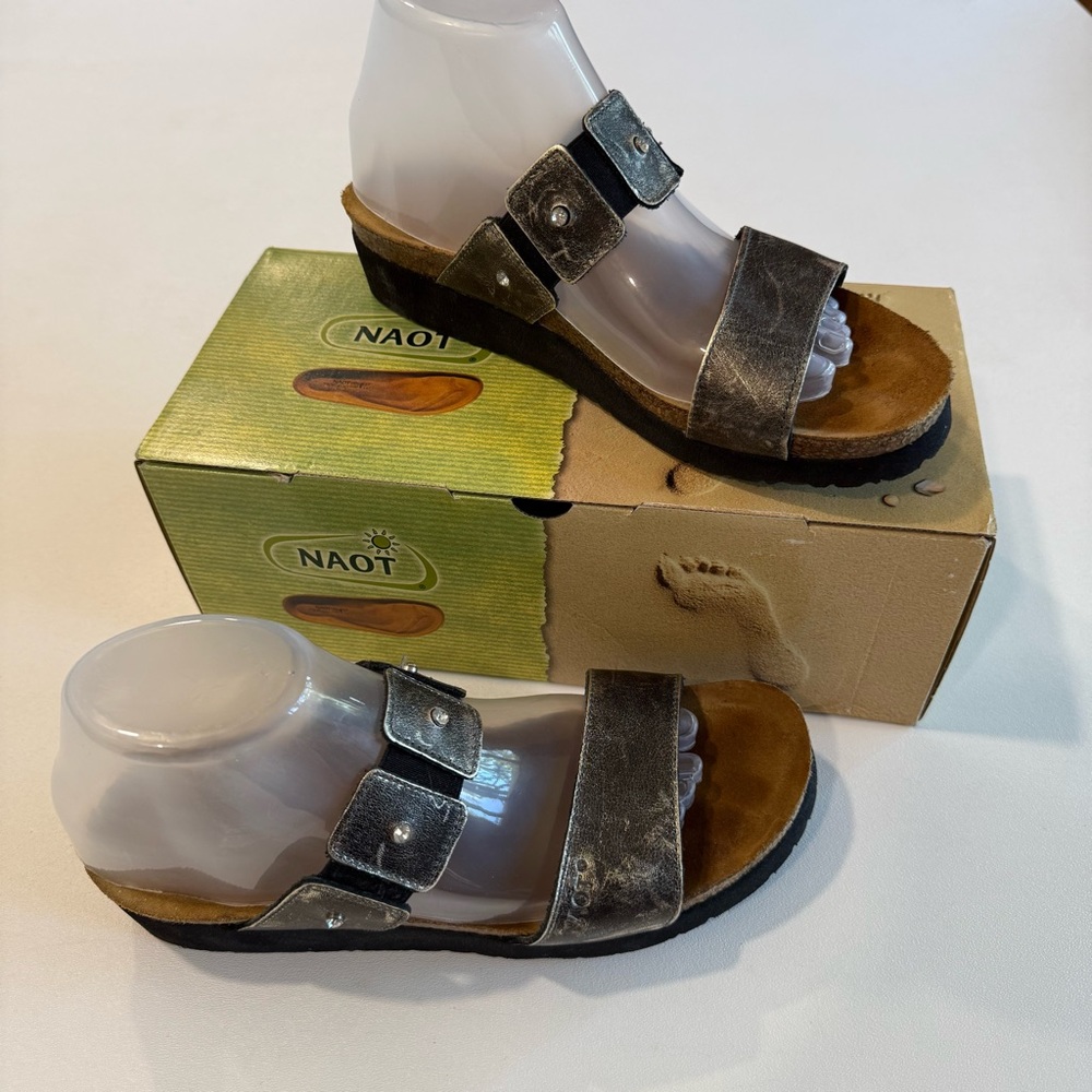 NAOT Ashley Metallic Leather Platform Sandals Womens Size 40/9